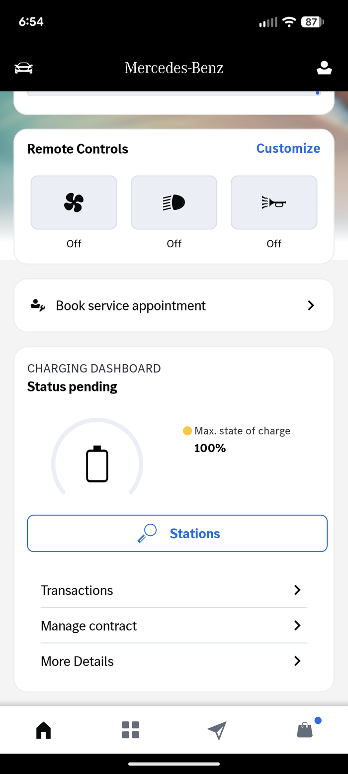 Mercedes-Benz app Charging Dashboard with Manage contract listed below it